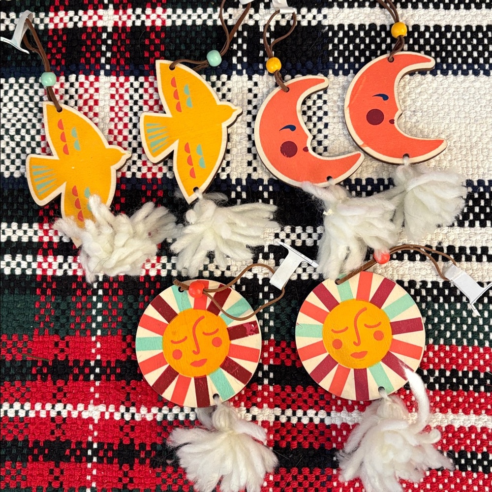 🆕6 URBAN OUTFITTERS HOME Boho Wood Ornaments